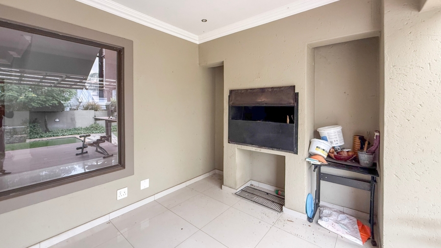 4 Bedroom Property for Sale in Birdwood Estate North West